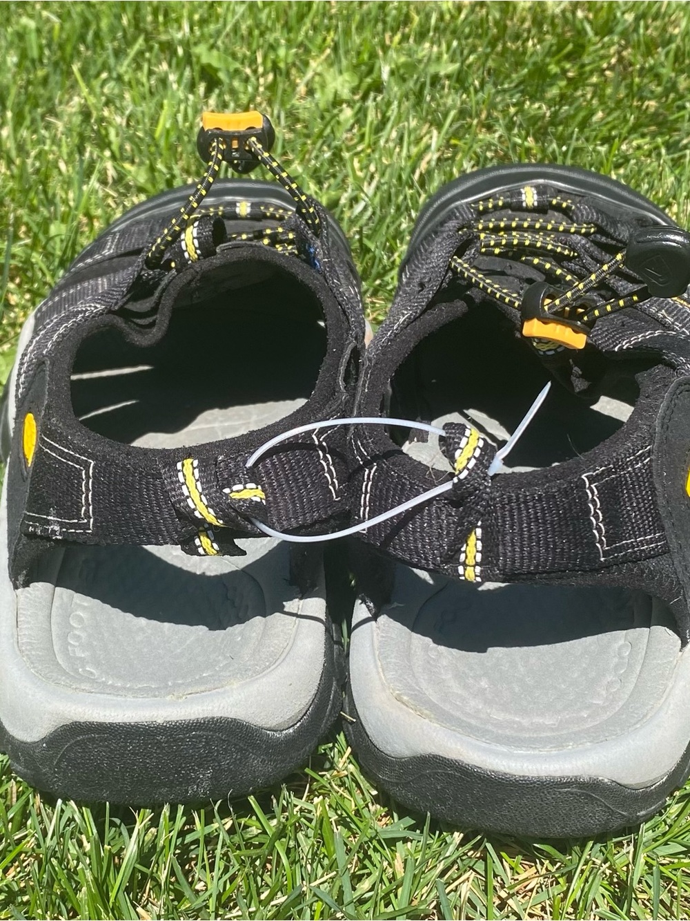 Keen Men's Newport H2 Sport Sandals 1001907 Size 11.5 EU 45 Black Yellow - Picture 10 of 15